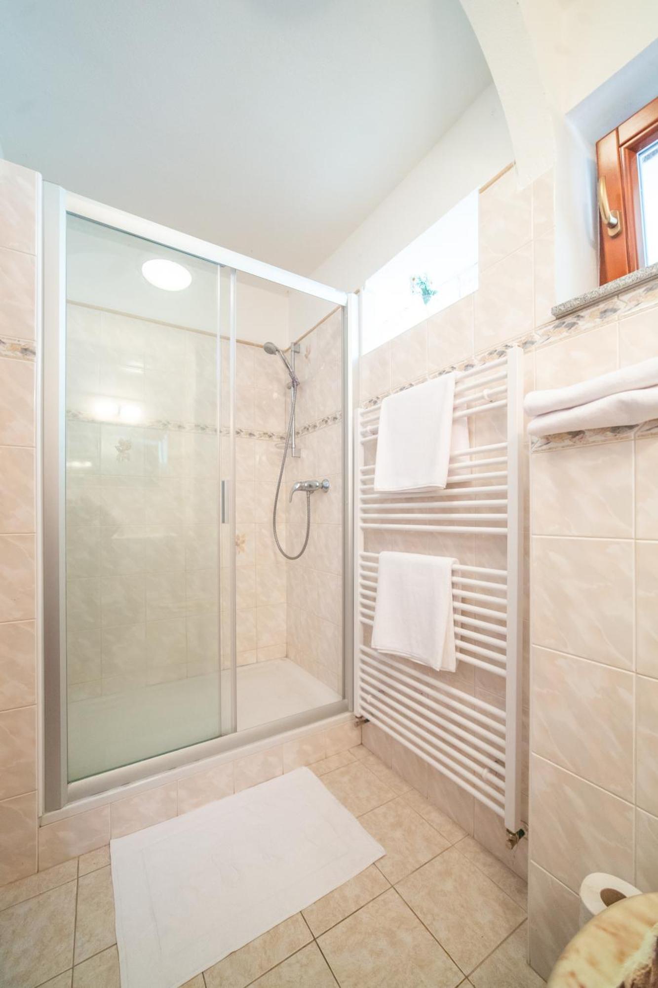 Rezidence Plesivec - Rodinny Apartman S 3 Loznicemi Český Krumlov Exterior foto