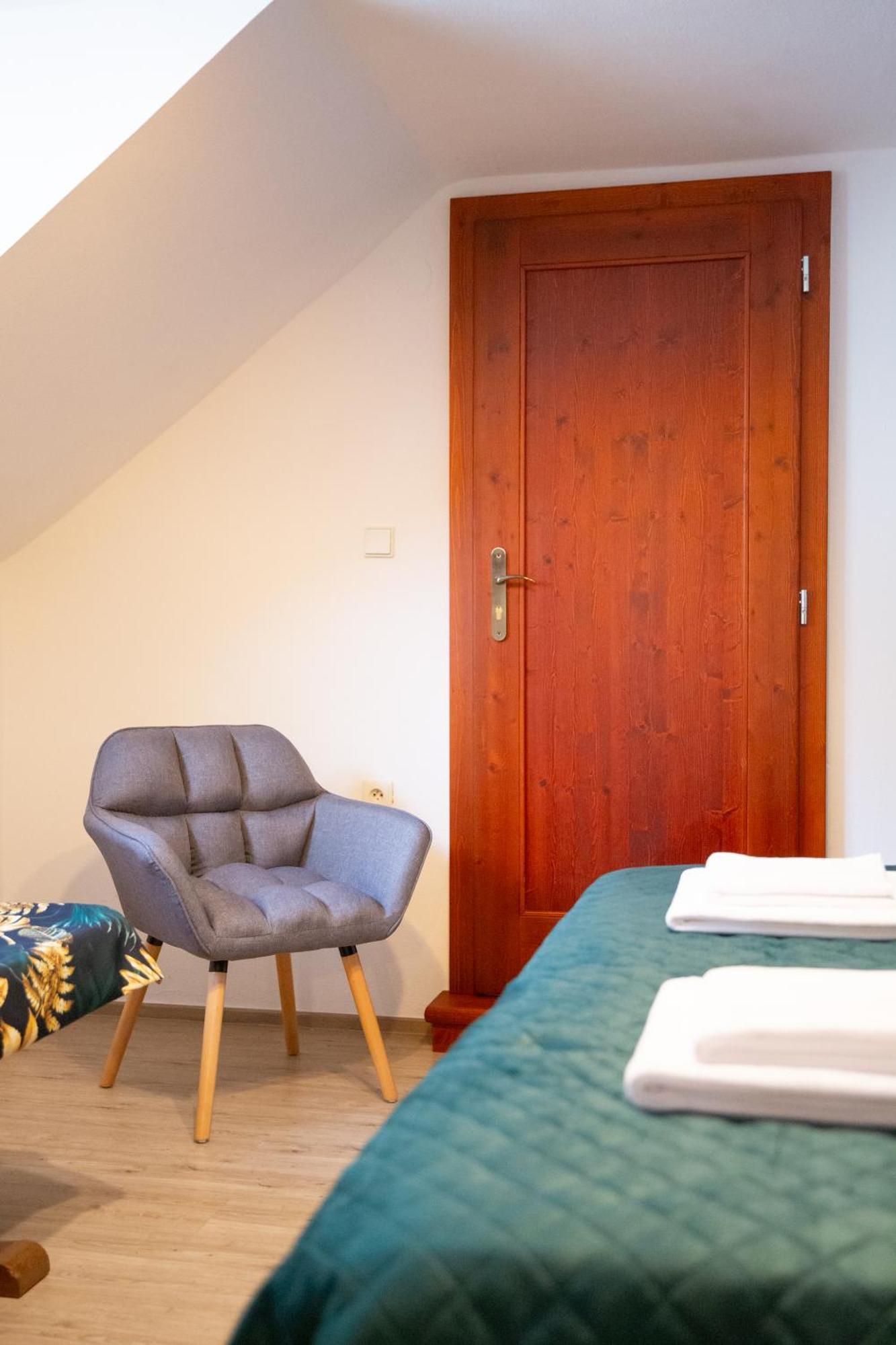 Rezidence Plesivec - Rodinny Apartman S 3 Loznicemi Český Krumlov Exterior foto